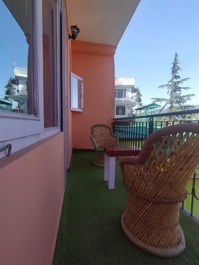 Deluxe Homestay Apartments With Kitchen In 심라 외부 사진