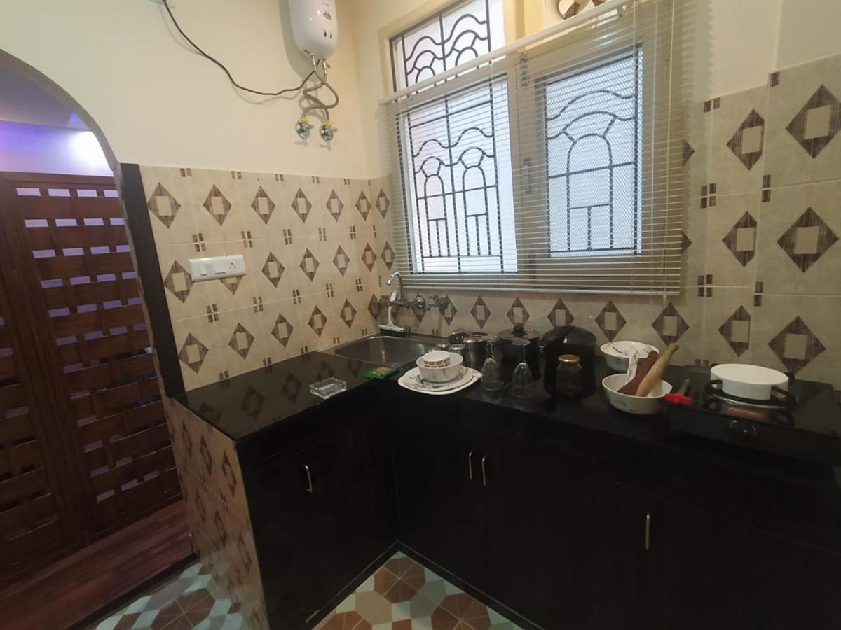 Deluxe Homestay Apartments With Kitchen In 심라 외부 사진