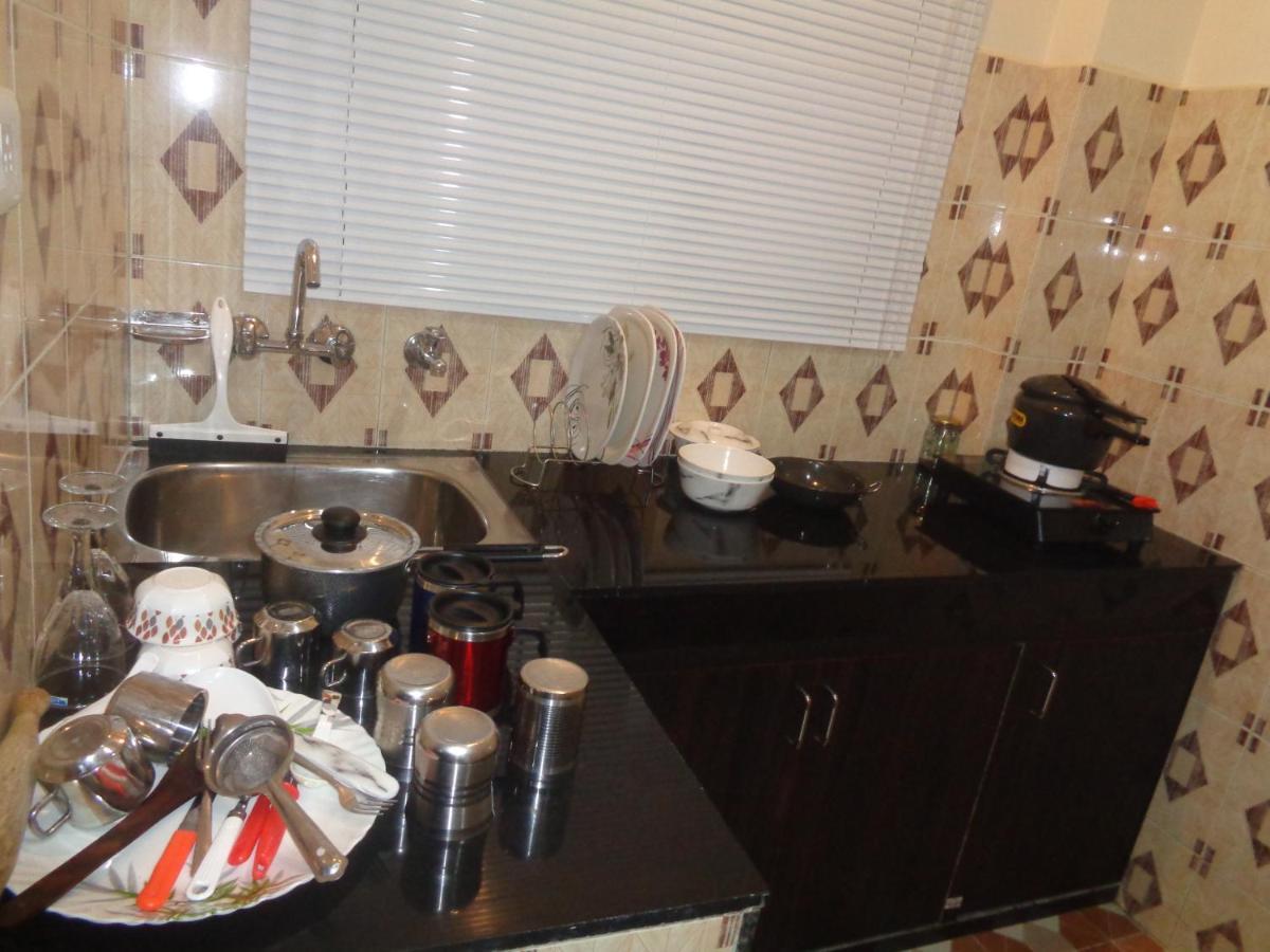 Deluxe Homestay Apartments With Kitchen In 심라 외부 사진