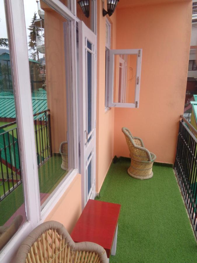Deluxe Homestay Apartments With Kitchen In 심라 외부 사진